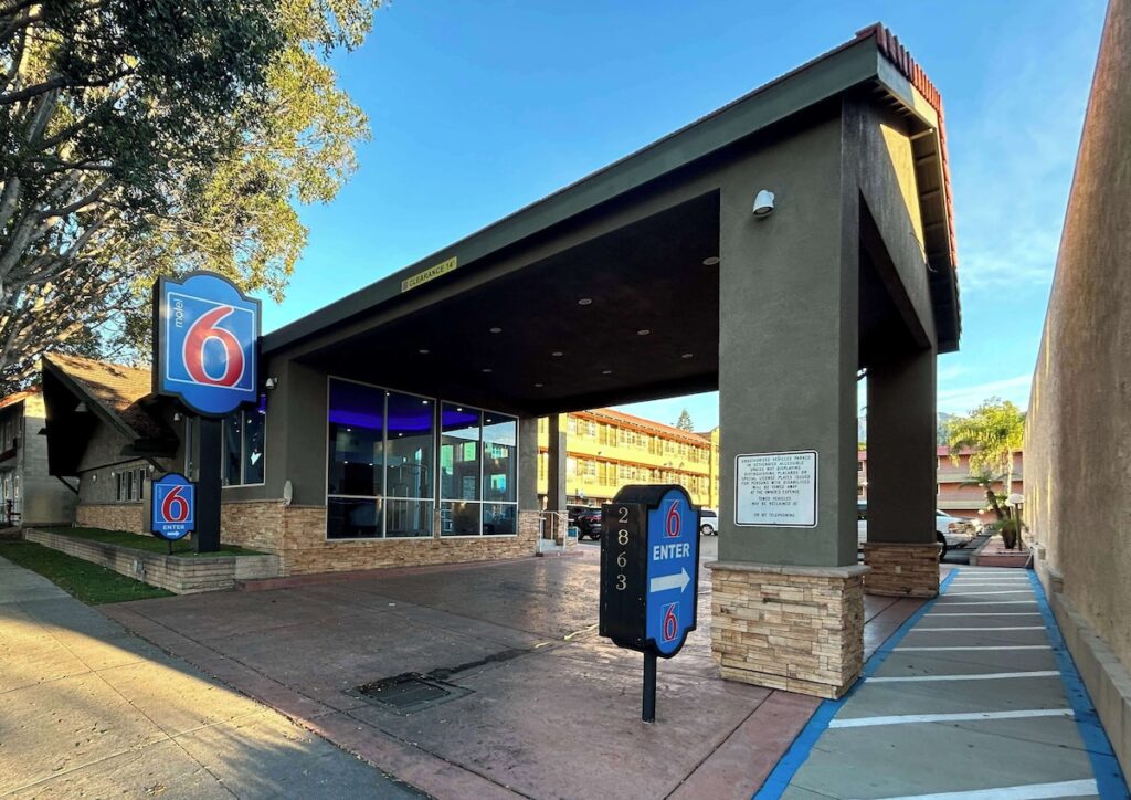 Motel 6 Pasadena, CA  Old Town Pasadena Area